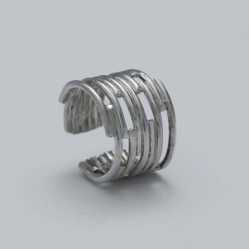 Handmade recycled silver wire big adjustable ring with linear pattern