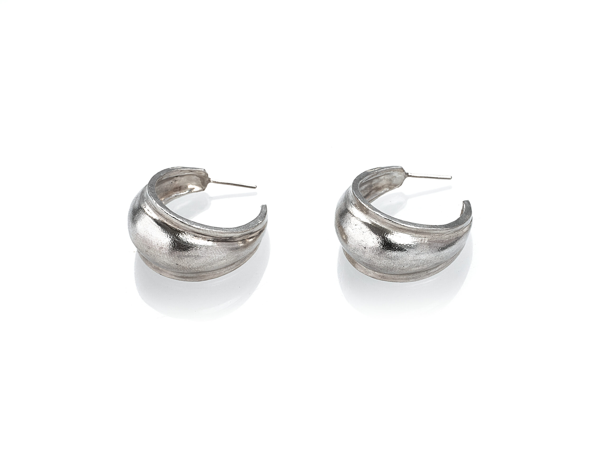 Nalu Silver Hoop Earrings (Copy) (Copy) (Copy) - Image 6